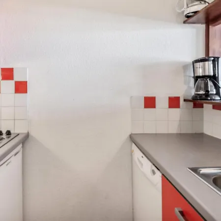 Apartment Les Alpages - Maeva - 2 Pieces 4 Personnes Budget Mae-1312 *